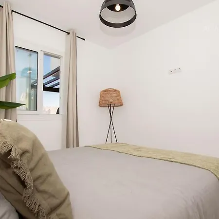 Apartment Scandinavian Seaside Retreat: Calahonda Beachfront Sitio de Calahonda